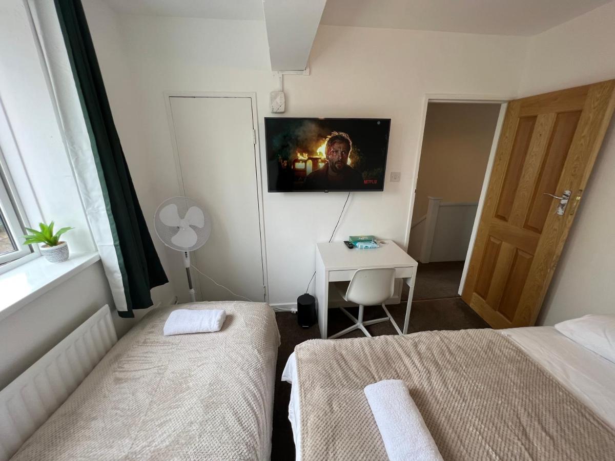 Lovely Budget Rooms In Camden - Kings Cross London Exterior photo
